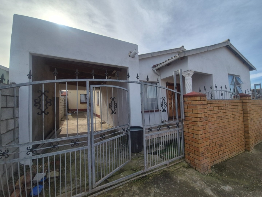 3 Bedroom Property for Sale in Kwadwesi Eastern Cape